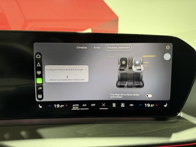 Audi Q3 HYBRIDE e-hybrid 272 ch S tronic 6 S line   - 42