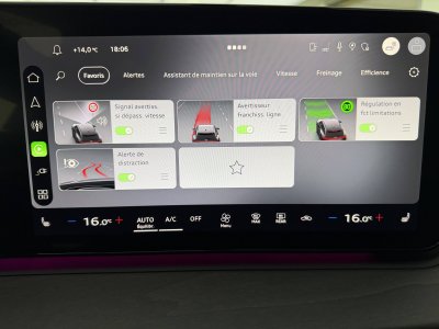 Audi Q3 HYBRIDE e-hybrid 272 ch S tronic 6 S line   - 51