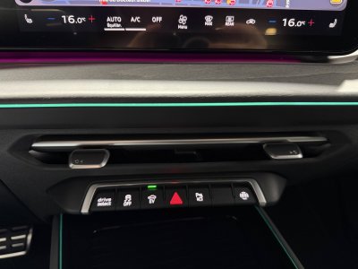 Audi Q3 HYBRIDE e-hybrid 272 ch S tronic 6 S line   - 58