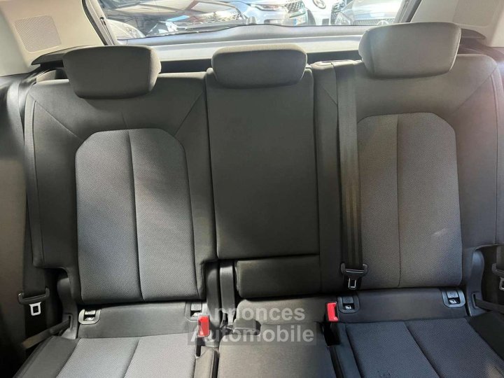 Audi Q3 35 TFSI 150 ch S tronic 7 Design - 13
