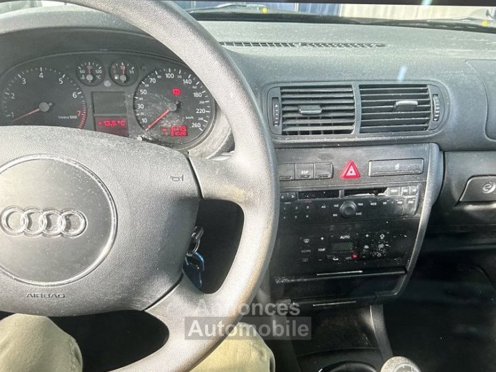 Audi A3 16 100CH AMBIENTE 5P - 2