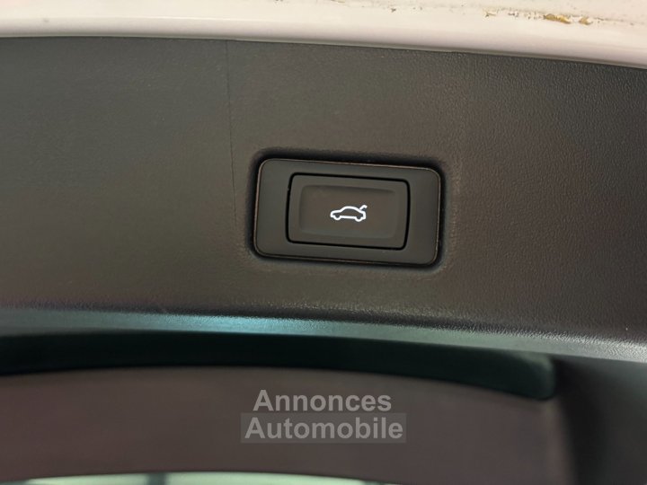 Audi Q4 E-Tron SPORTBACK 40 204 ch 82 kWh S line - première main - parfait état - toit ouvrant - 12