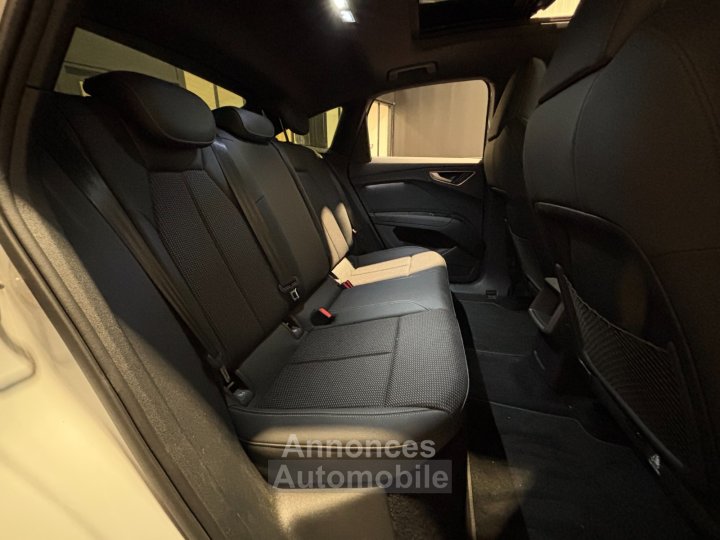 Audi Q4 E-Tron SPORTBACK 40 204 ch 82 kWh S line - première main - parfait état - toit ouvrant - 13