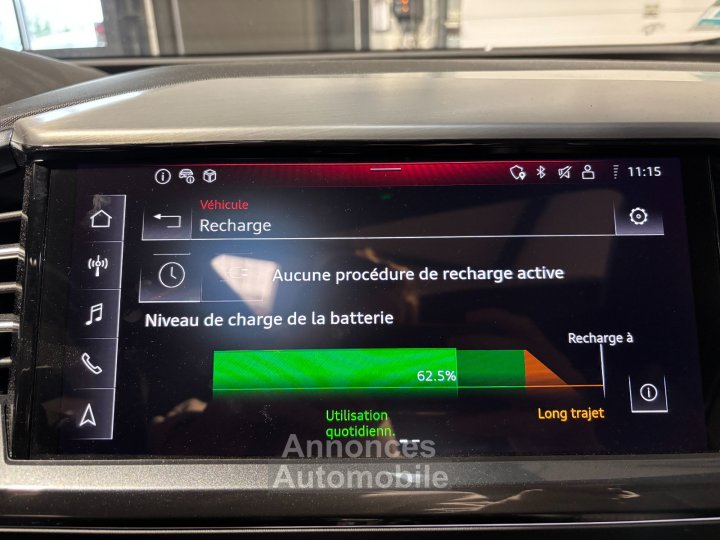 Audi Q4 E-Tron SPORTBACK 40 204 ch 82 kWh S line - première main - parfait état - toit ouvrant - 33