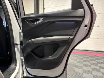 Audi Q4 E-Tron SPORTBACK 40 204 ch 82 kWh S line - première main - parfait état - toit ouvrant   - 48