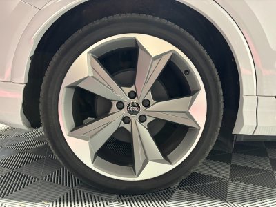 Audi Q4 E-Tron SPORTBACK 40 204 ch 82 kWh S line - première main - parfait état - toit ouvrant   - 51