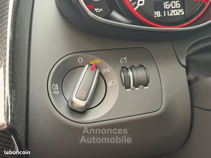 Audi R8 coupe 52 fsi 525ch quattro v10 pack carbone entretiens constructeur2eme main - 25