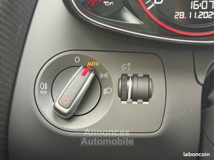 Audi R8 coupe 52 fsi 525ch quattro v10 pack carbone entretiens constructeur2eme main - 26