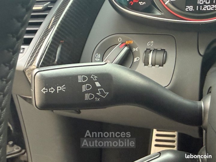 Audi R8 coupe 52 fsi 525ch quattro v10 pack carbone entretiens constructeur2eme main - 28