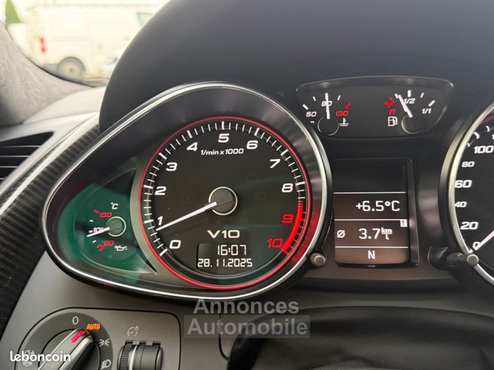 Audi R8 coupe 52 fsi 525ch quattro v10 pack carbone entretiens constructeur2eme main - 34