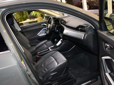 Audi Q3 Advanced 35 TDI 150 S-Tronic GPS Virtual Cam&eacute;ra Car Play ACC Pr&eacute; Sense LED JA 18   - 16