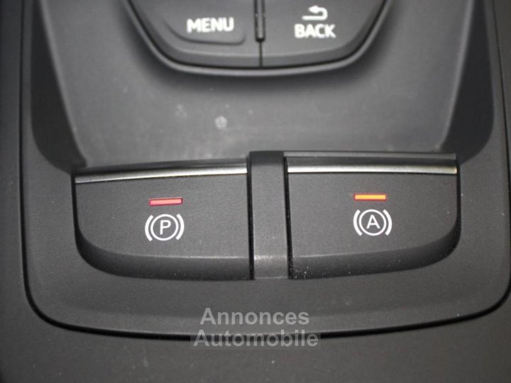 Audi Q2 Advanced 15 35 TFSI 150CH S-tronic - Faible Kms - Suivi - 13