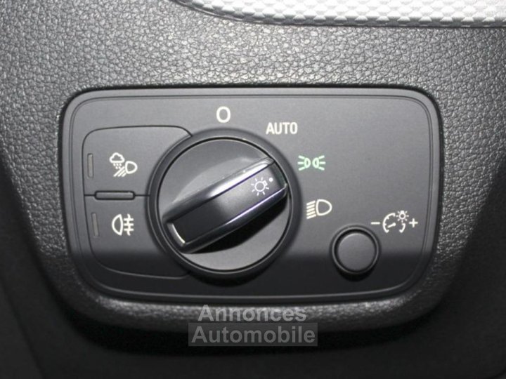 Audi Q2 Advanced 15 35 TFSI 150CH S-tronic - Faible Kms - Suivi - 31