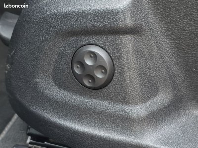 Audi Q3 14 tfsi 150 s-line s-tronic bva origine fr 2 eme main garantie 6 mois   - 25