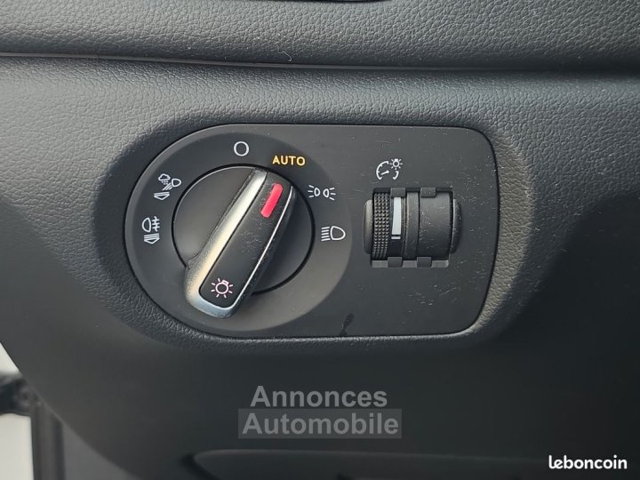 Audi Q3 14 tfsi 150 s-line s-tronic bva origine fr 2 eme main garantie 6 mois - 29