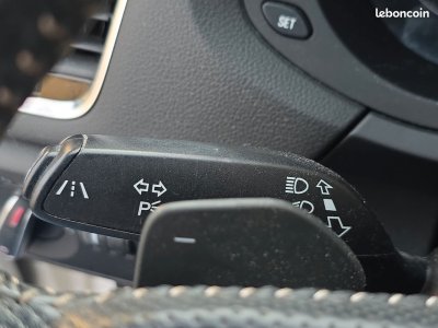 Audi Q3 14 tfsi 150 s-line s-tronic bva origine fr 2 eme main garantie 6 mois   - 33