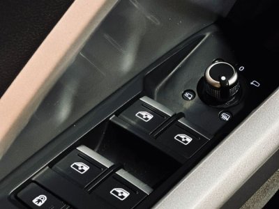 Audi Q3 ii 35 tdi 150 s line tronic 7 to b&o acc jantes 19p garantie 12 mois   - 12