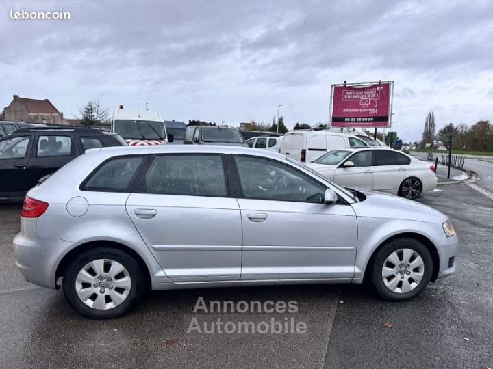 Audi A3 16 TDI 105CH DPF START-STOP AMBIENTE 3P - 5