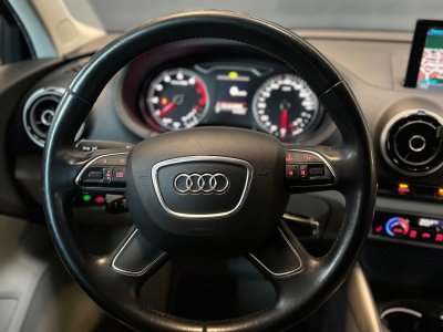 Audi A3 Sedan S-Line 18 TFSi Quattro - 13