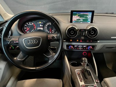 Audi A3 Sedan S-Line 18 TFSi Quattro - 14