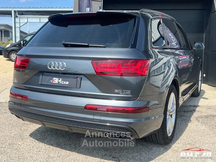 Audi Q7 50 TDI 30 286 S-LINE - 7 places - Si&egrave;ges alcantara - Entretien suivi complet & r&eacute;vis&eacute; (bva) - 7