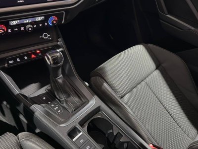 Audi Q3 35 TFSI 150 ch S tronic 7 S line   - 16