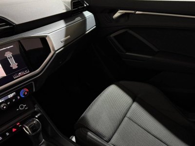 Audi Q3 35 TFSI 150 ch S tronic 7 S line   - 18