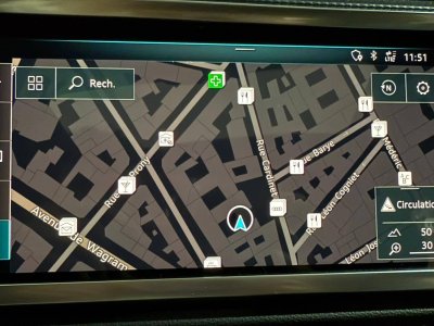 Audi Q3 35 TFSI 150 ch S tronic 7 S line   - 19