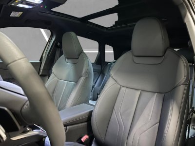 Audi Q3 e-hybrid 272 ch S tronic 6 S line   - 7