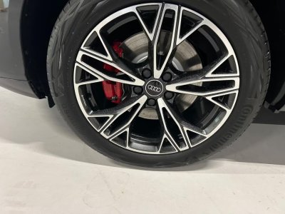 Audi Q3 e-hybrid 272 ch S tronic 6 S line   - 12