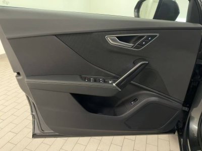 Audi Q2 S Line 40 TFSI quS tr RFK MATRIX NAVI PANO   - 11