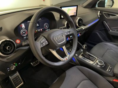 Audi Q2 S Line 40 TFSI quS tr RFK MATRIX NAVI PANO   - 12