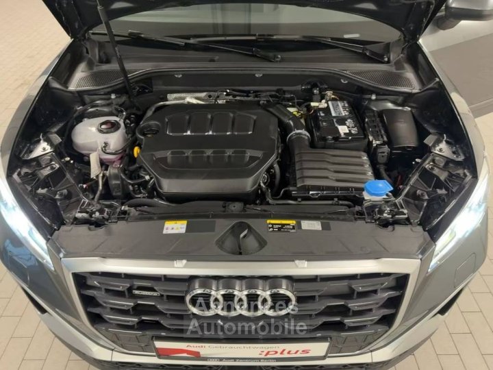 Audi Q2 S Line 40 TFSI quS tr RFK MATRIX NAVI PANO - 16