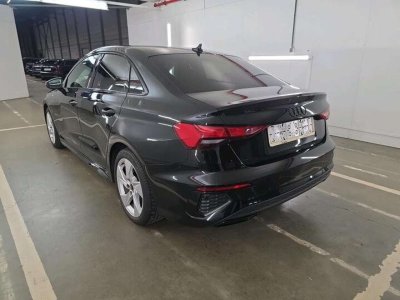 Audi A3 30TFSI Sedan SLine Stronic - 4