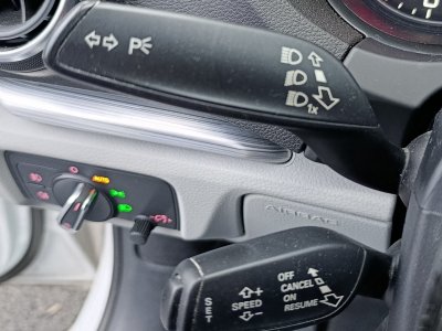 Audi A3 III SPORTBACK 20 TDI 150 AMBITION LUXE S TRONIC BVA - 19