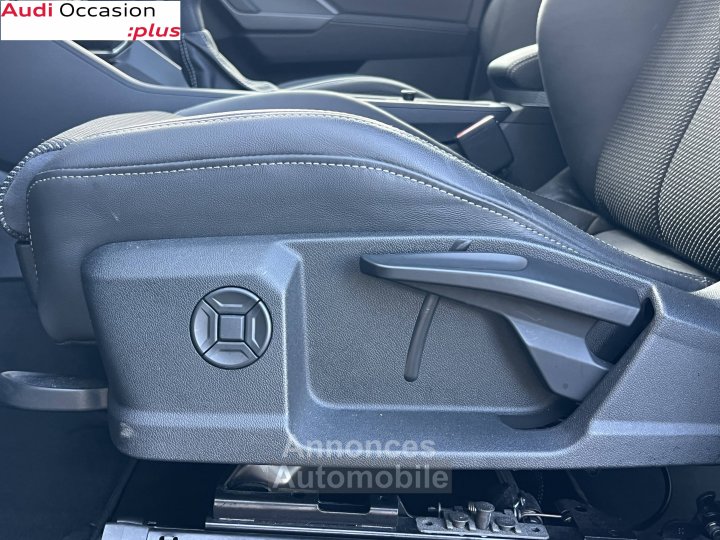 Audi Q3 45 TFSIe 245 ch S tronic 6 S line - 30