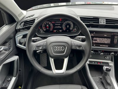 Audi Q3 35 TFSI 150 ch S tronic 7 Design   - 15