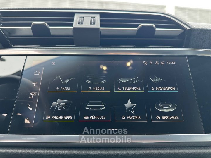 Audi Q3 35 TFSI 150 ch S tronic 7 Design - 17