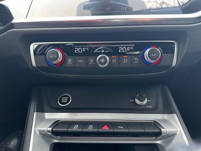 Audi Q3 35 TFSI 150 ch S tronic 7 Design   - 24