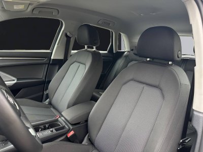 Audi Q3 35 TFSI 150 ch S tronic 7 Design   - 29