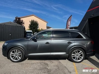 Audi Q7 30 TDI 272 S-LINE - 7 places - Moteur neuf garanti 12/2026 - Attelage - Toit ouvrant   - 4