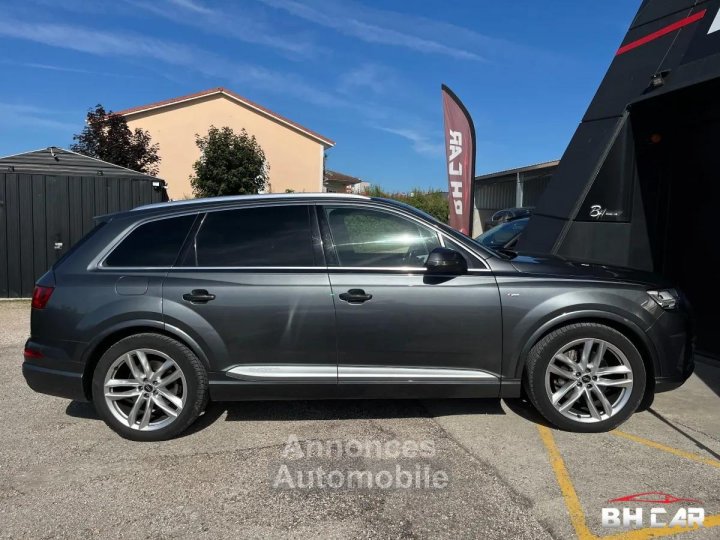 Audi Q7 30 TDI 272 S-LINE - 7 places - Moteur neuf garanti 12/2026 - Attelage - Toit ouvrant - 5