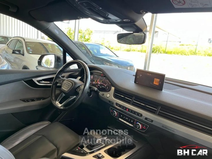Audi Q7 30 TDI 272 S-LINE - 7 places - Moteur neuf garanti 12/2026 - Attelage - Toit ouvrant - 16