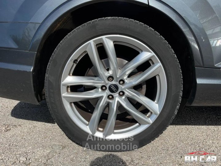 Audi Q7 30 TDI 272 S-LINE - 7 places - Moteur neuf garanti 12/2026 - Attelage - Toit ouvrant - 21