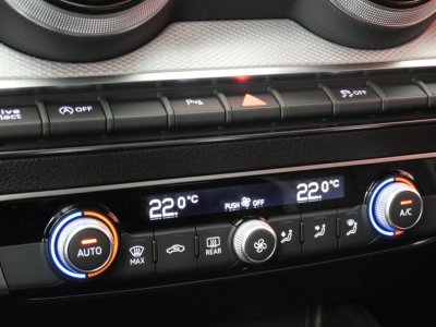 Audi Q2 35 TFSI 150 S tronic 7 Design   - 7