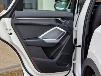 Audi Q3 35 TDI 150 ch S tronic 7 Design   - 21