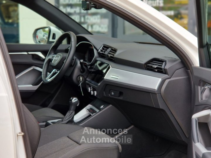 Audi Q3 35 TDI 150 ch S tronic 7 Design - 27