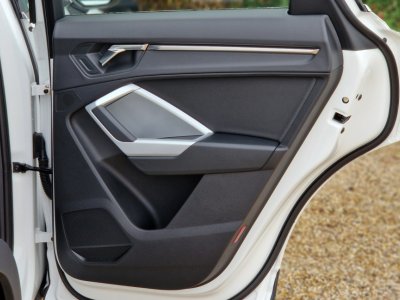 Audi Q3 35 TDI 150 ch S tronic 7 Design   - 28