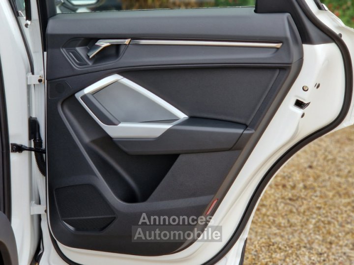 Audi Q3 35 TDI 150 ch S tronic 7 Design - 28