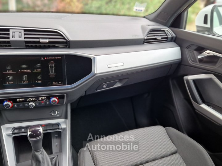 Audi Q3 35 TDI 150 ch S tronic 7 Design - 32